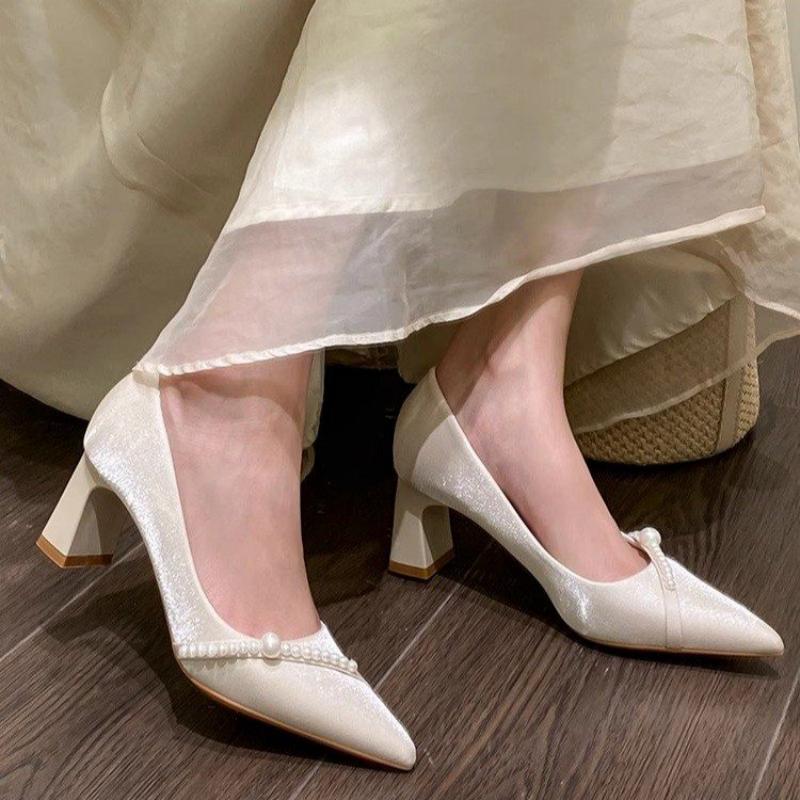 Elegante, perlenverzierte Pump – Home Office Makeover Bewertung und Preis